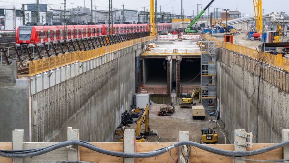 Monitor: Milliarden für U-Bahn-Tunnel: Bärendienst für den Klimaschutz? | ARD Mediathek