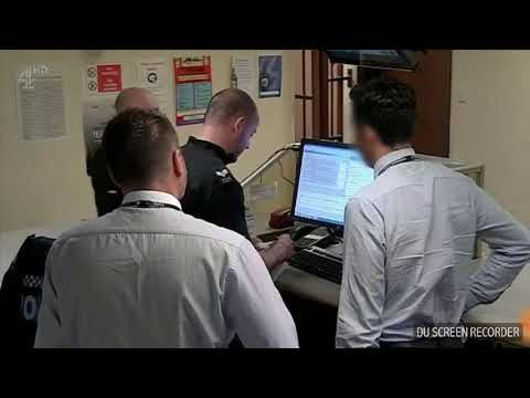Tommy Robinson on 24 hrs in police custody.