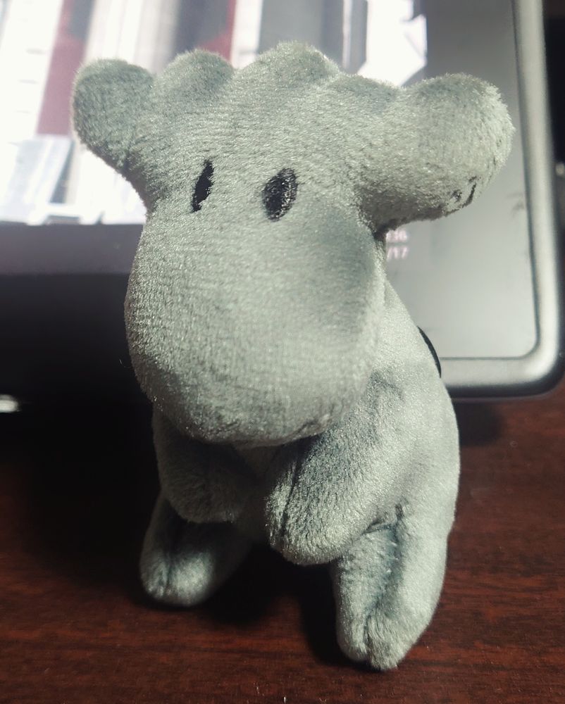 mozのヘラジカの小さいぬいぐるみの写真
お座りしてる