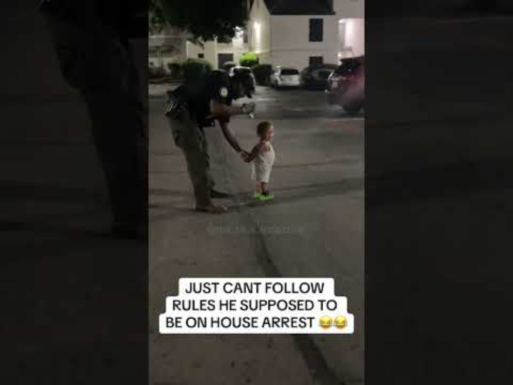 Officer made the cutest arrest ever 😍 (@officerevansjr42.2)