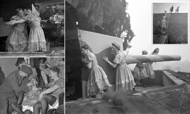 Pic of British WWII soldiers in drag