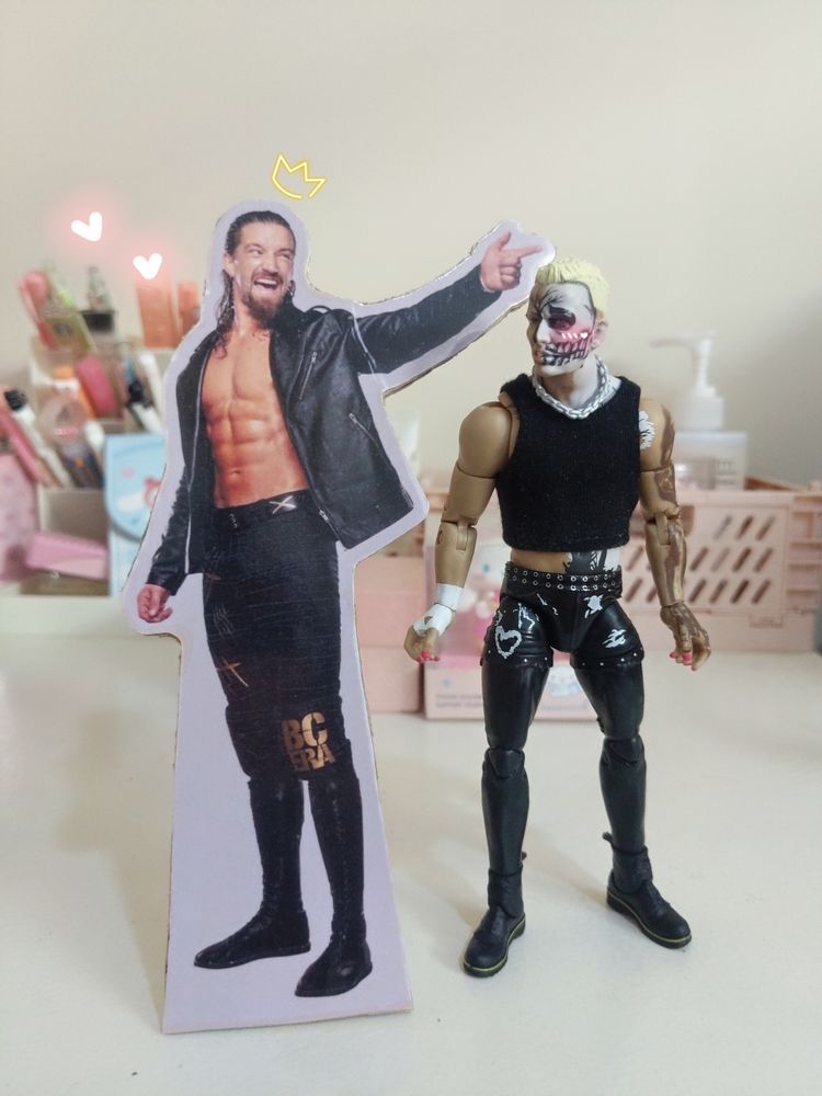 Darby figure alongside my DIY mini Cardblade.