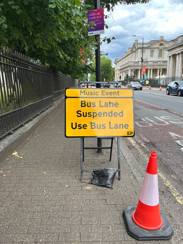 Sign that says ‘bus lane suspended. Use bus lane’ 