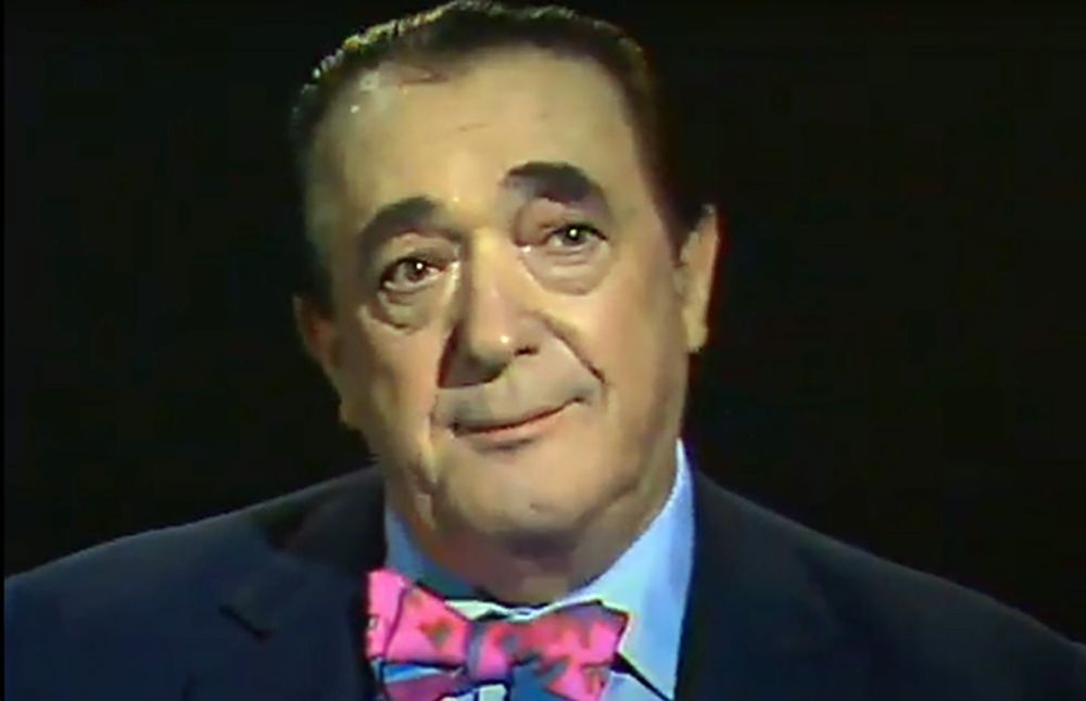 Ce texte explore les liens que Jeffrey Epstein et le père de sa compagne, Robert Maxwell, entretenaient avec les services soviétiques puis russes.