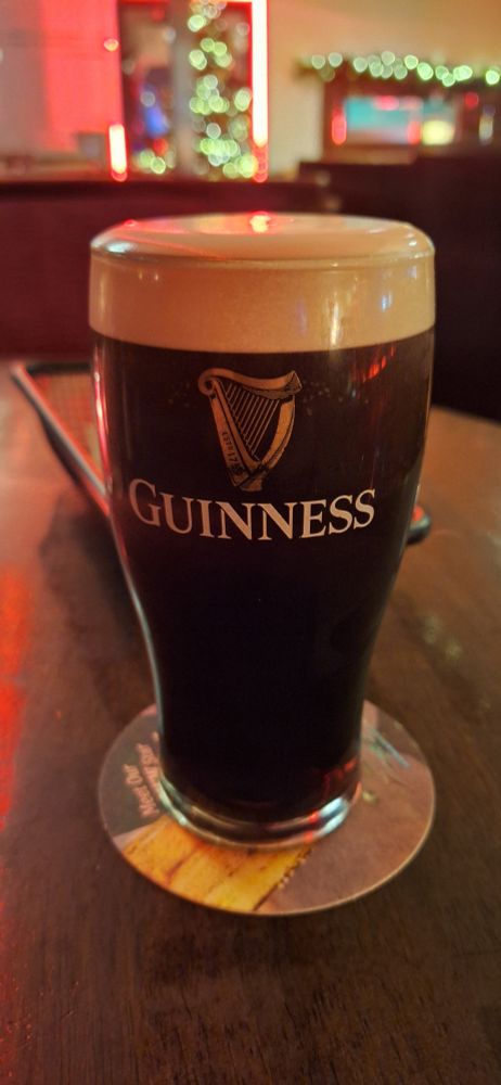 A beautifully creamy Guinness. A thing of beauty. A peach of pint of plain.