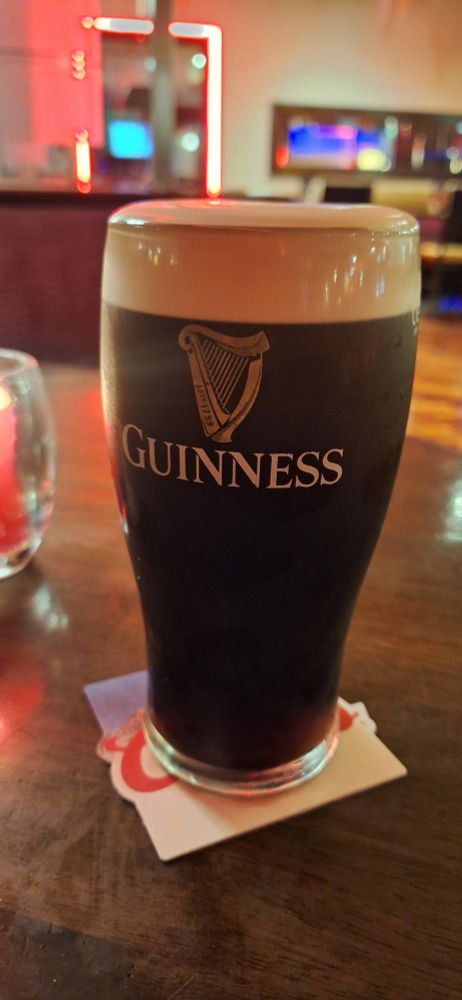 A very creamy looking pint of guinness
