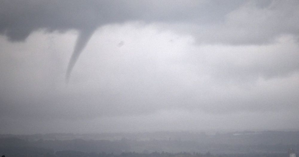 Tornado warning issued in London as strong winds forecast across UK