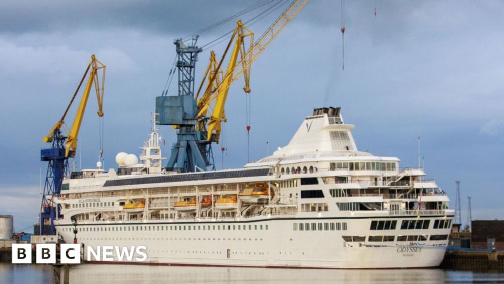 Stranded cruise ship to return to Belfast hours after leaving