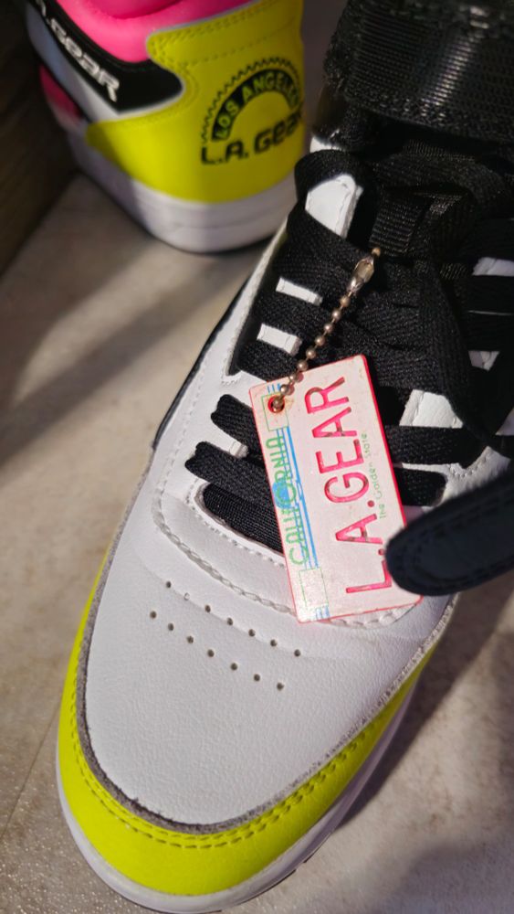 Retro LA Gear shoe tag.