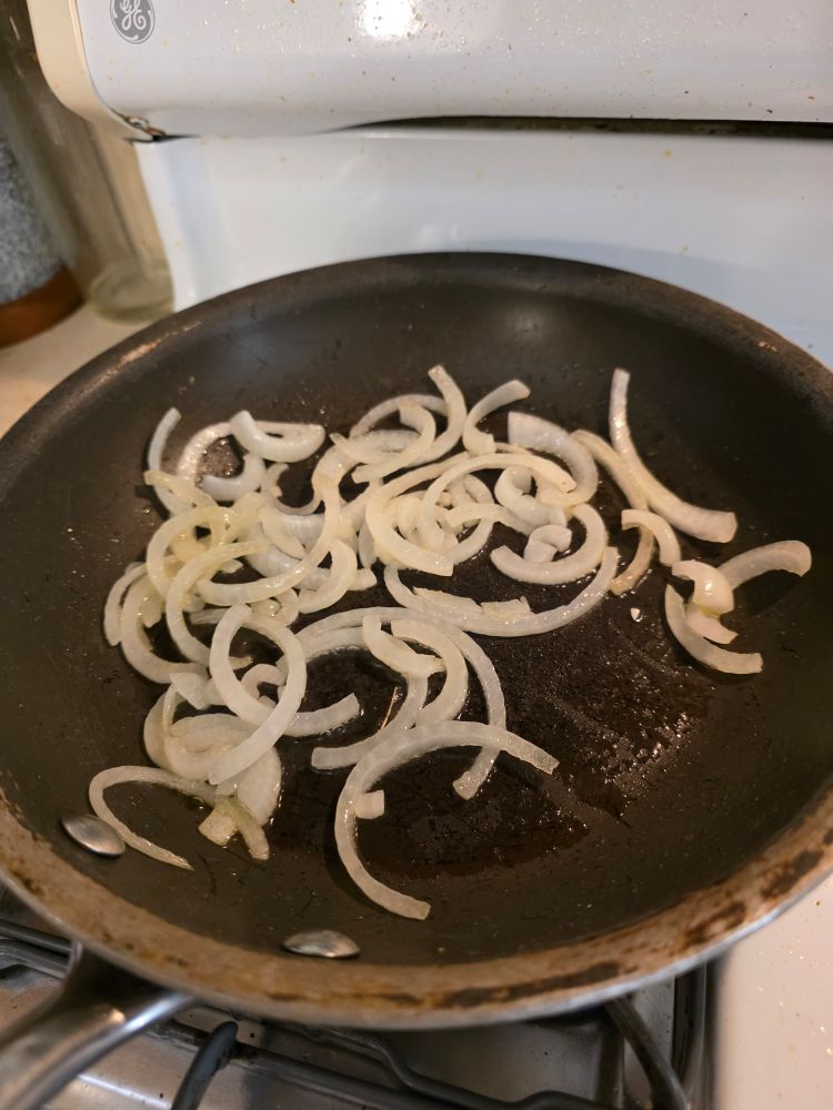 Cooking onions 