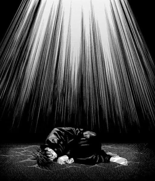 Fushiguro Megumi, personagem do mangá jujutsu kaisen, deitado no chão de um abismo escuro, descalço e com uma expressão apática. 