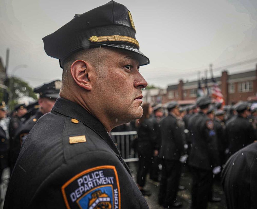 Law enforcement sources are sounding the alarm, charging that the NYPD is losing cops at record levels to other departments, not only leaving the city