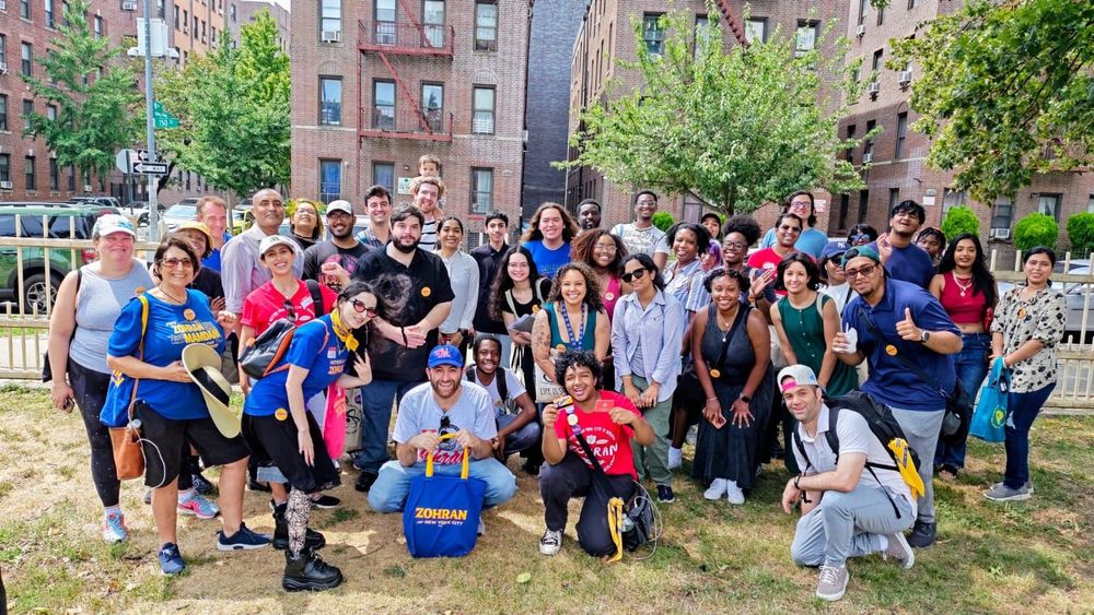 Group photo of canvassers. 