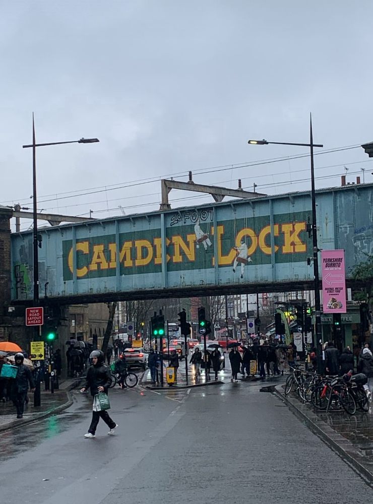 Image of the Camden Lock sign
