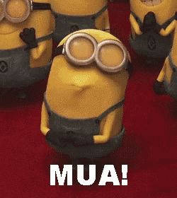 Gif extraído íntegramente de internet.

Fuente: https://tenor.com/es/view/mua-minion-kiss-gif-4938195

Descripción: Un minion, personaje animado cinematográfico, lanza un beso. En la imagen, simultáneamente, con letras estilo meme, aparece el siguiente mensaje: "Mua!".
