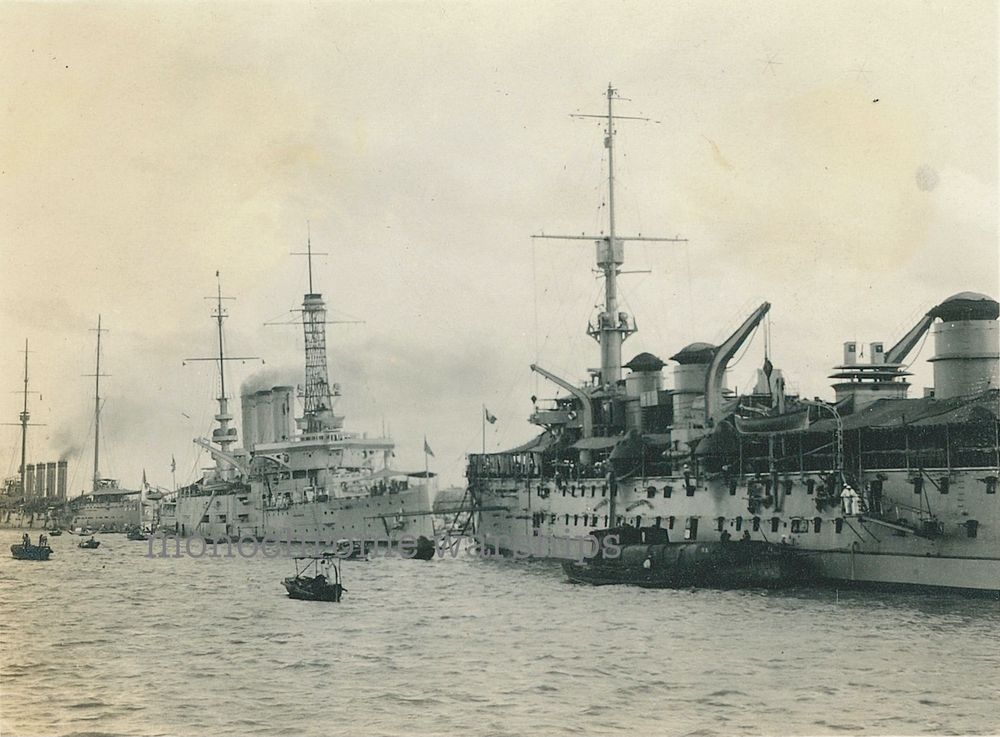 Three very old cruisers from early 1900s in Shanghai harbour in 1927. The fact the vessels are obsolete at the time of the photo actually makes the photo look older than it is.