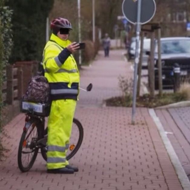 anzeigenhauptmeister