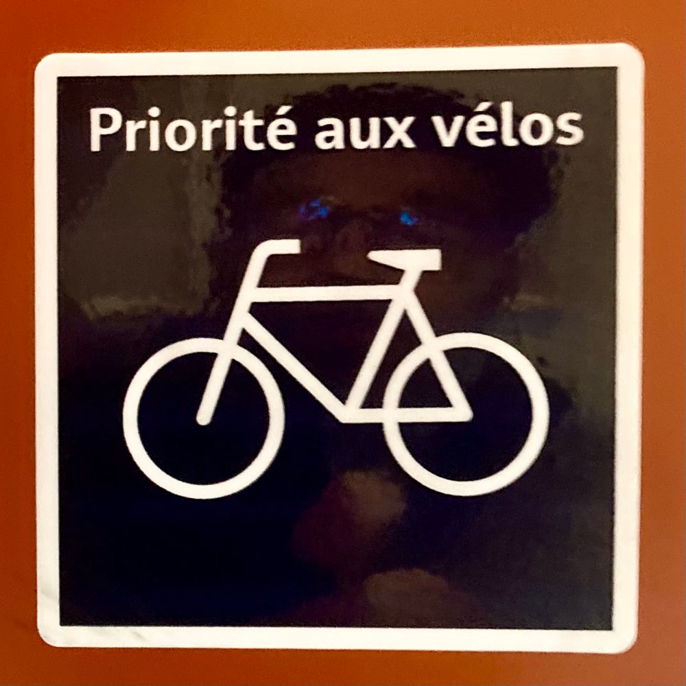 Sticker « priorité aux vélos »