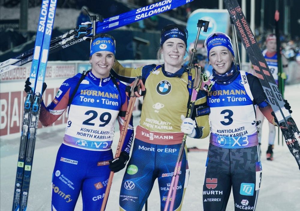 Full results
Sh.ind.race:
🥇 - Lou Jeanmonnot 🇫🇷 - 35:52,3
🥈 - Ella Halfvarsson 🇸🇪 - +12,3
🥉 - Elvira Oeberg 🇸🇪 - +56,4

Sprint:
🥇 - Marketta Davidova 🇨🇿 - 20:39,7
🥈 - Elvira Oeberg 🇸🇪 - +8,8
🥉 - Suvi Minkkinen 🇫🇮 - +11,9

Mass-start:
🥇 - Elvira Oeberg 🇸🇪 - 35:58,6
🥈 - Julia Simon 🇫🇷 - +16,2
🥉 - Francizka Preuss 🇩🇪 - +19,1