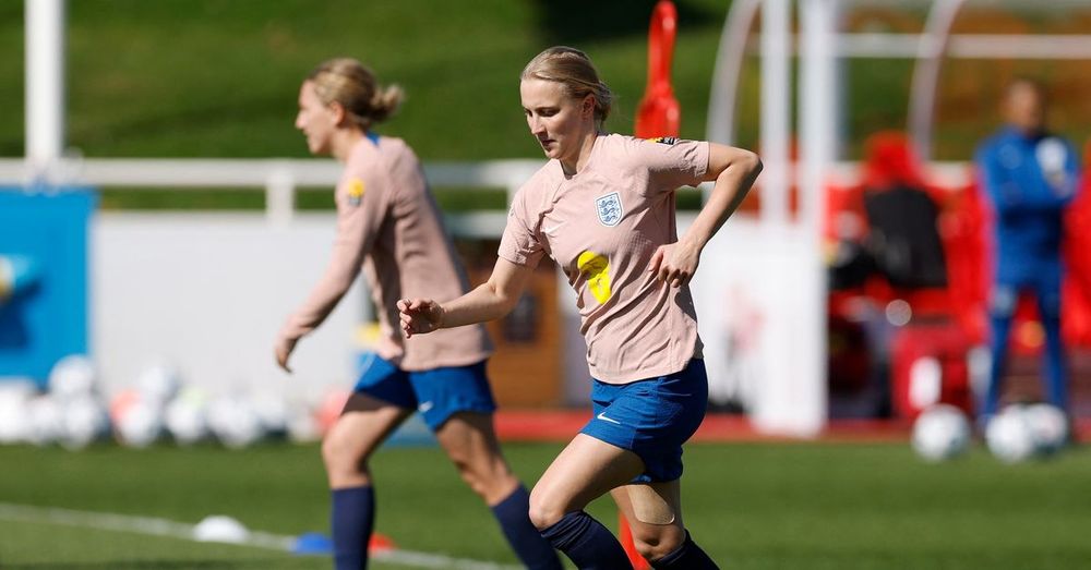 England's new forward Beever-Jones eager to contribute at Euro 2025