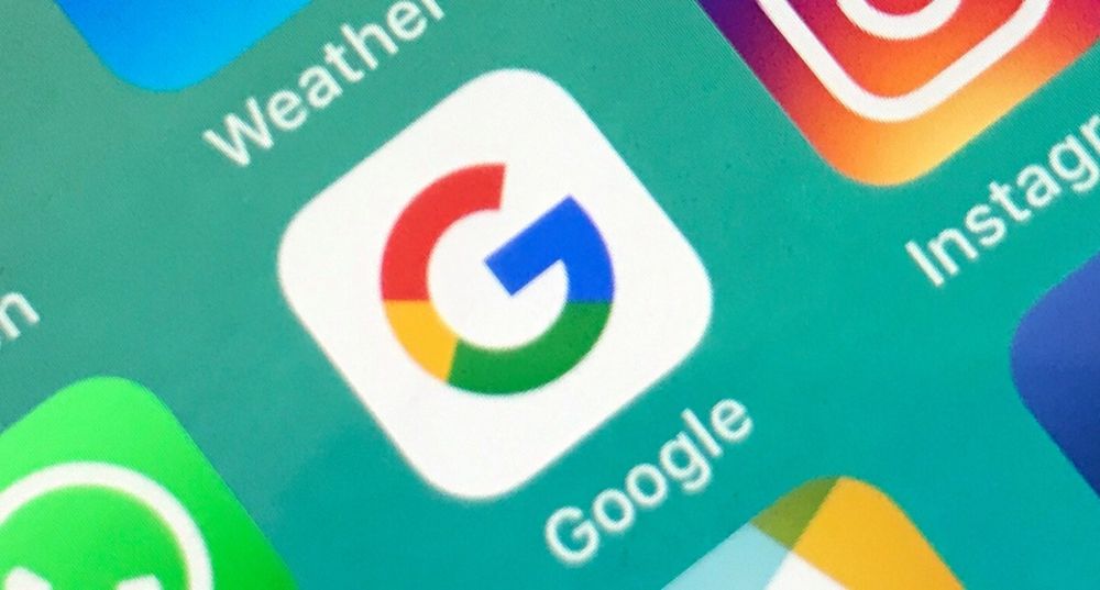 Google Discover adds AI summaries, threatening publishers with further traffic declines | TechCrunch