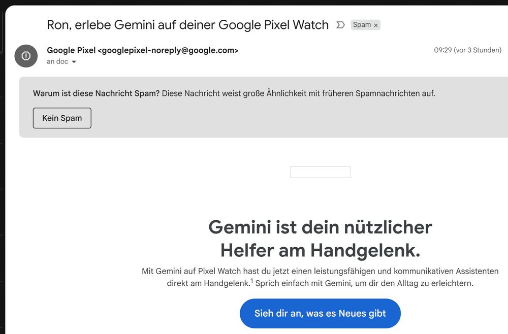 Screenshot einer (falsch) einsortierten Spam-Mail, in der für Features von Google-eigene Produkten geworben wird.