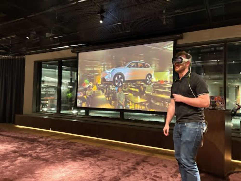 Patrik Lundqvist: How we built a full-scale Car Model App for the AVP