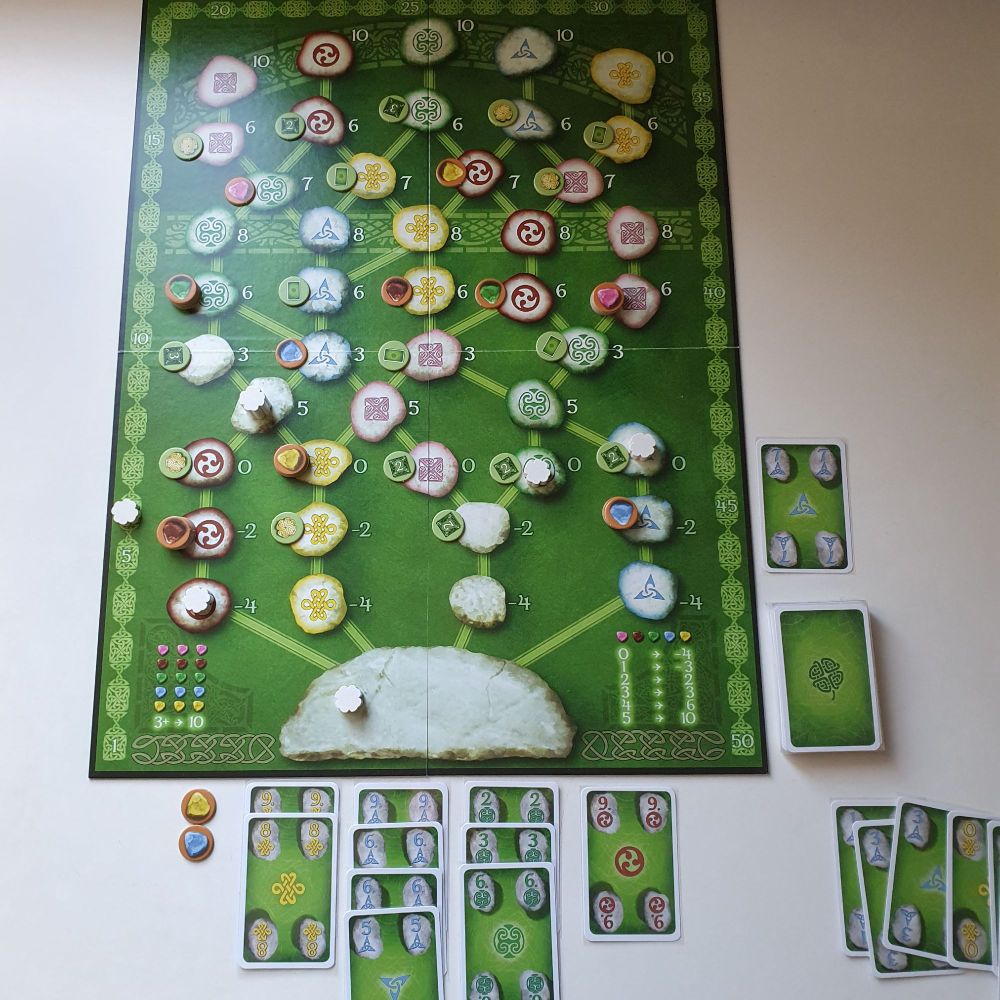 Keltis board game with Neue Wege, Neue Ziele expansion.