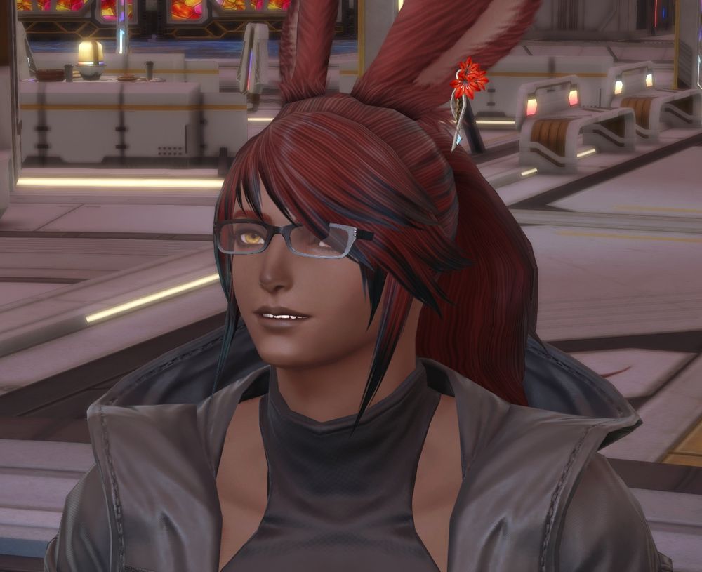 Yadokkya looking upwards at something and smiling