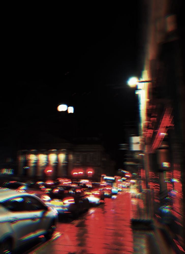 A blurred picture of a city