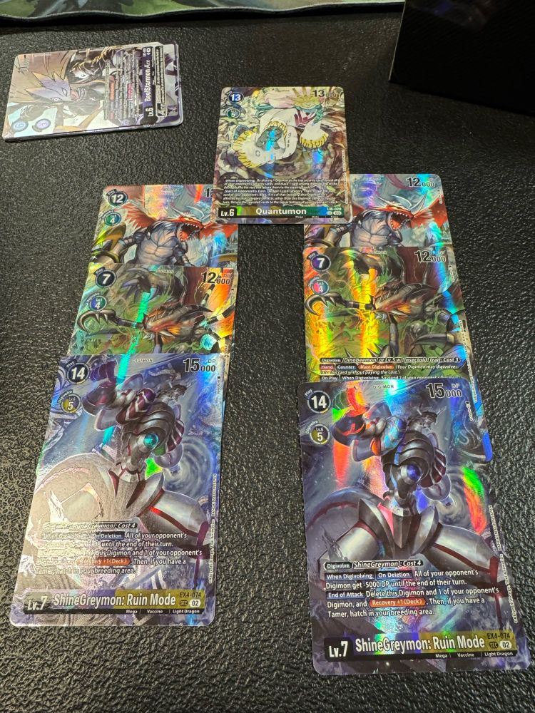 2 Ruin Mode, 2 Grankuwagamon Ace, 2 Imperialdramon Dragon Mode, 1 Quantumon. 