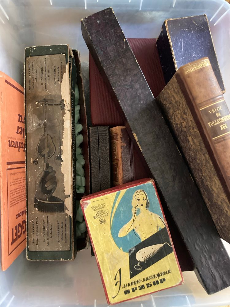 Old objects and books on my topic in my very own storage box