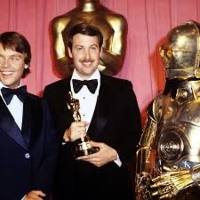 Photo of sound design genius Ben Burtt with Mark Hamill and C-3PO while winning an Oscar.