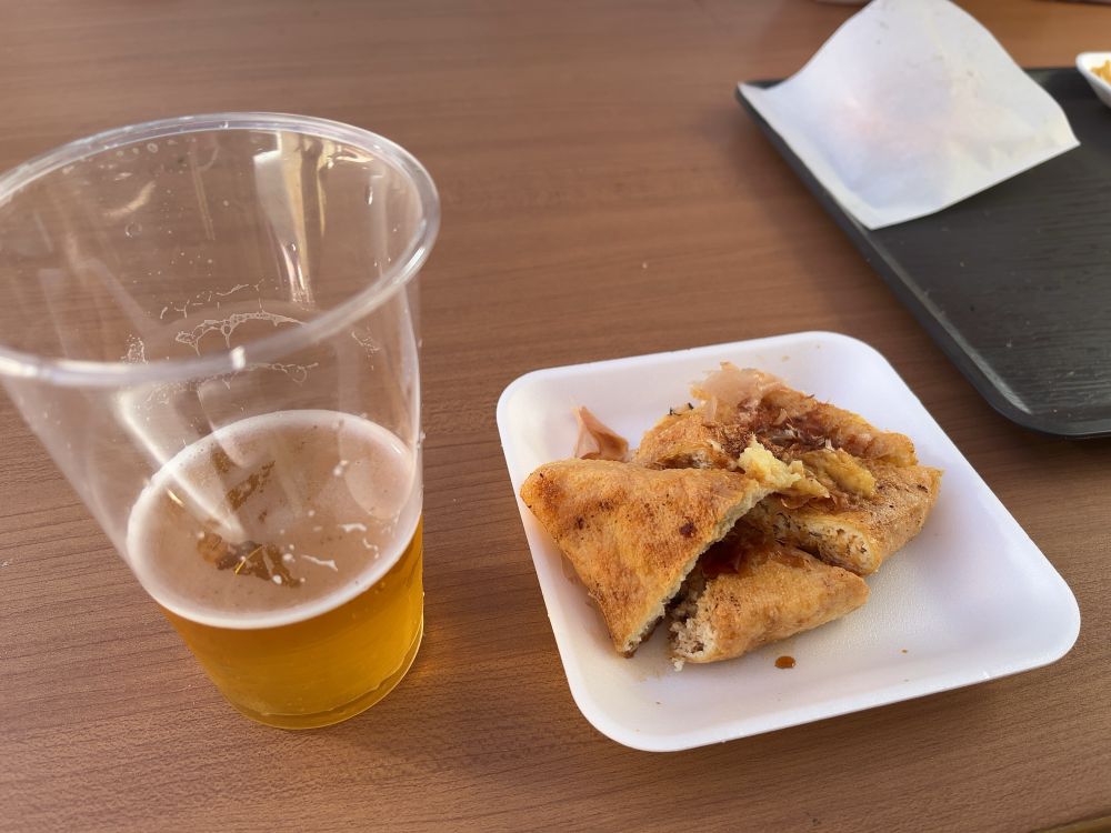 休憩　焼き揚げ豆腐とビール(撮る前に飲んじゃった…)