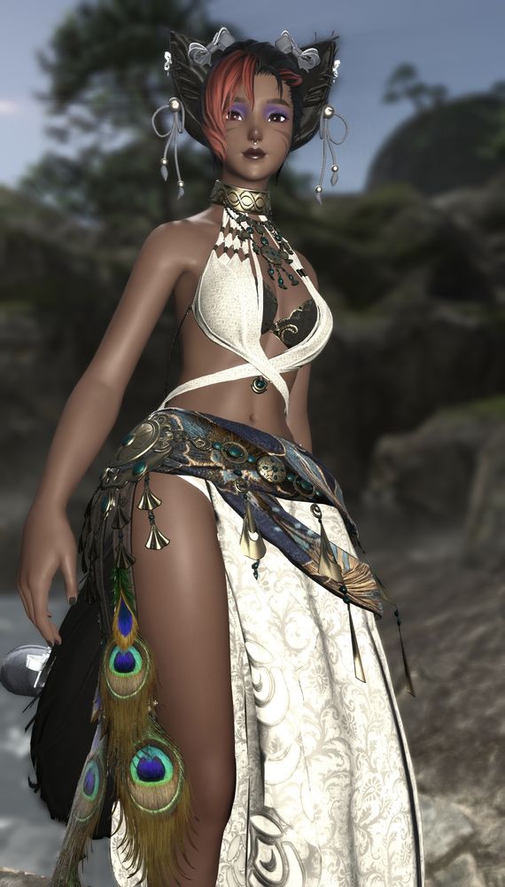 Screen shot of a dark skinned Mi'qote woman from Final Fantasy XIV wearing a skirt that bares one leg to view and a silk belt decorated with peacock feathers.