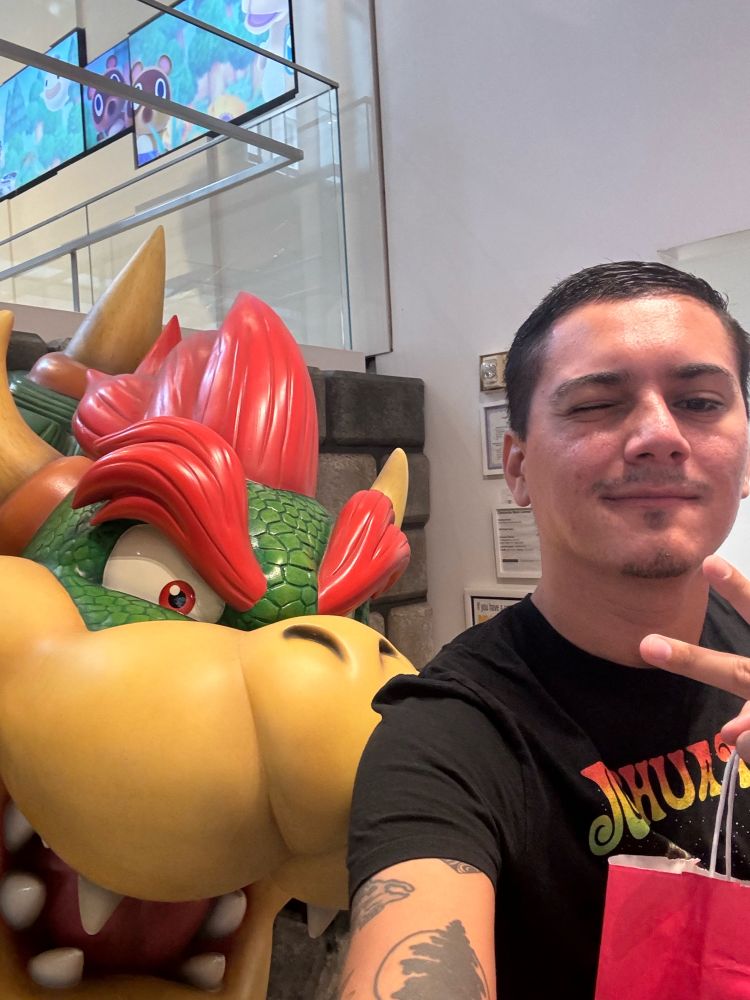 I’m not a scaly I swear….but he kinda cute tho