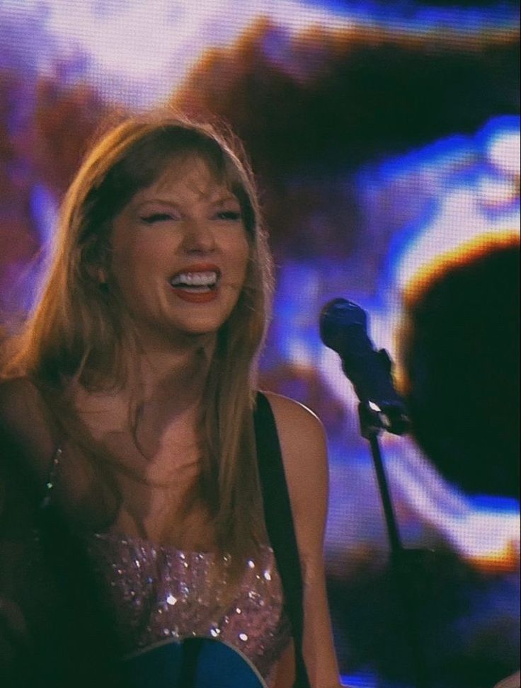 Taylor swift smiles
