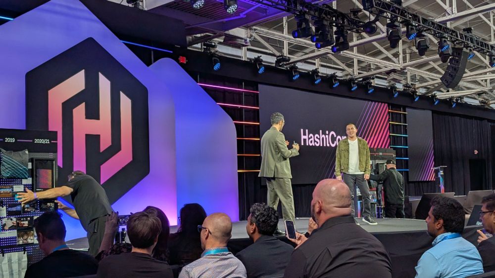 HashiCorp co-founders Armon Dadgar and Mitchell Hashimoto on stage at HashiConf 