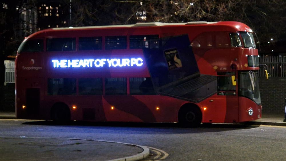 "The Heart of Your PC" in "bulbs" on the t side of a bus