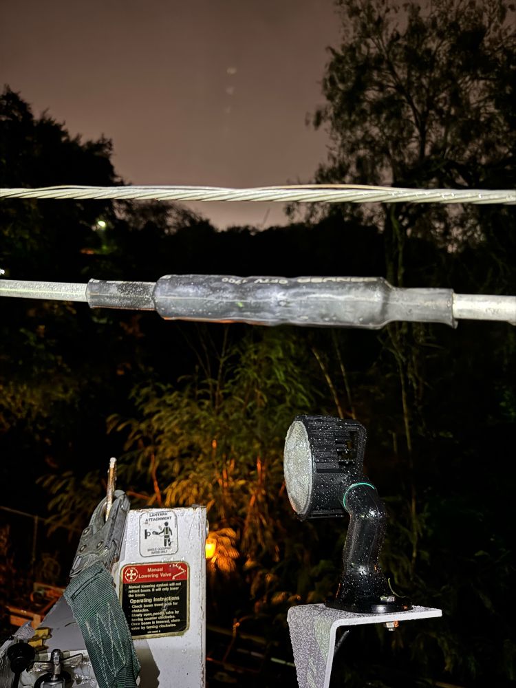 Picture of repaired feeder cable