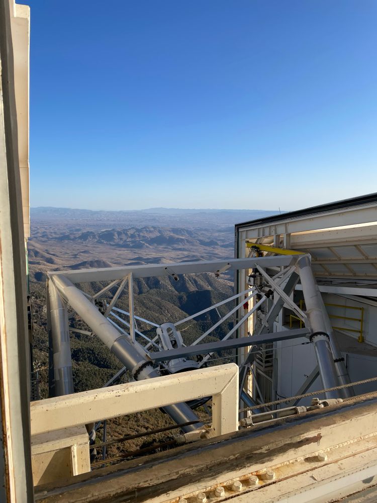 Looking through the chamber over the MMT telescope towards the south. 