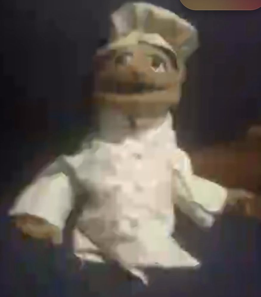 Chef pee pee judging you for the accident
