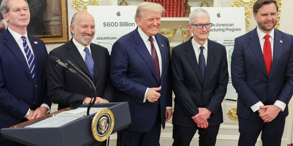 Reports that the White House hosted a meeting of top Trump administration officials on Wednesday night set off alarm bells in one lawyer's ears. According to multiple media reports, the White House meeting concerned the administration's handling of the Jeffrey Epstein story. Vice President JD Vance,...