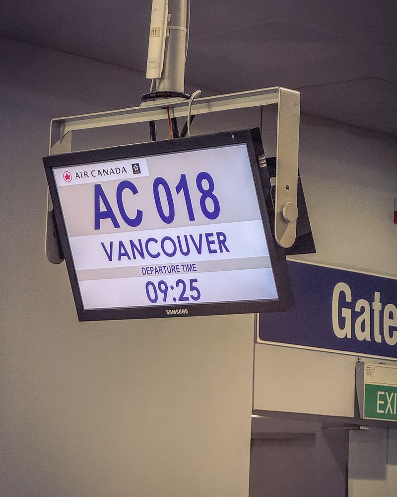 Airport boarding gate screen to Vancouver, Canada 🍁 🇨🇦 