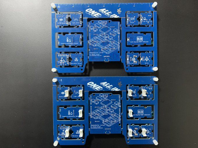 『Grove Beginner Kit for Arduino』と『Grove Beginner Kit for MSX0』(裏面)