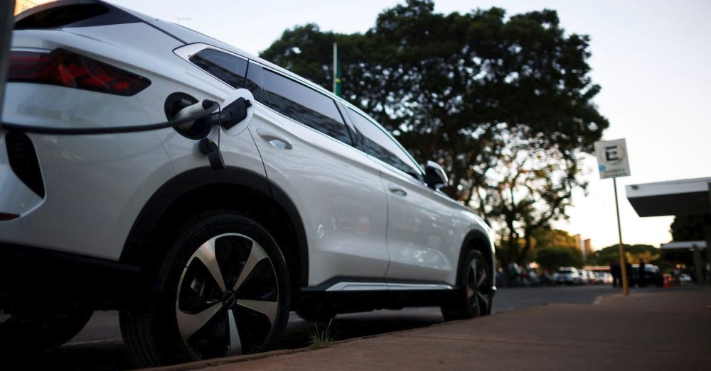 Hybrid, electric car sales to outpace rest of the market in Brazil in 2030, study shows