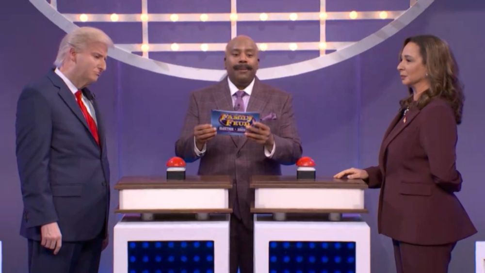 Tonight's SNL (with host Ariana Grande and musical guest Stevie Nicks) cold open saw Team VP Kamala Harris versus Team Donald Trump on a special edition of Family Feud. / #SNL #SNL50…