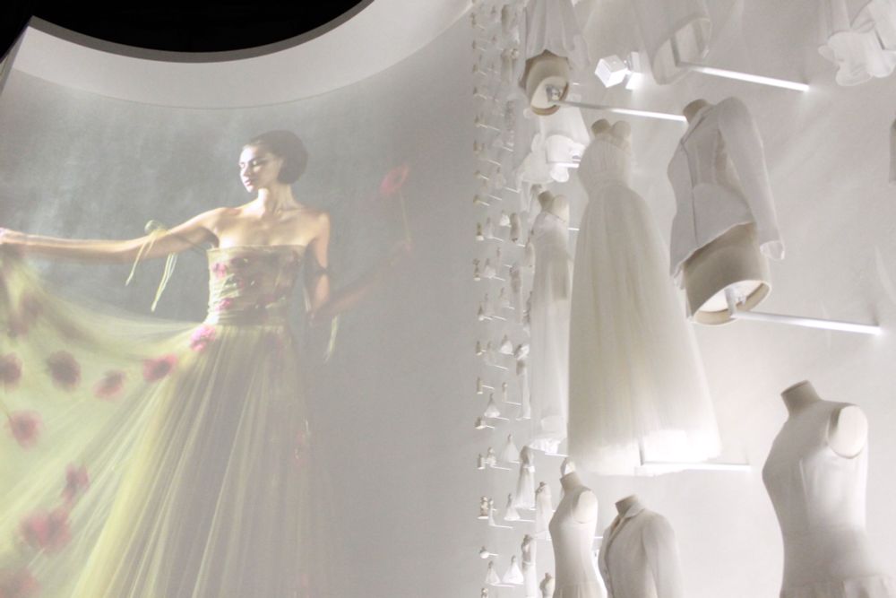 万博フランス館の館内の写真