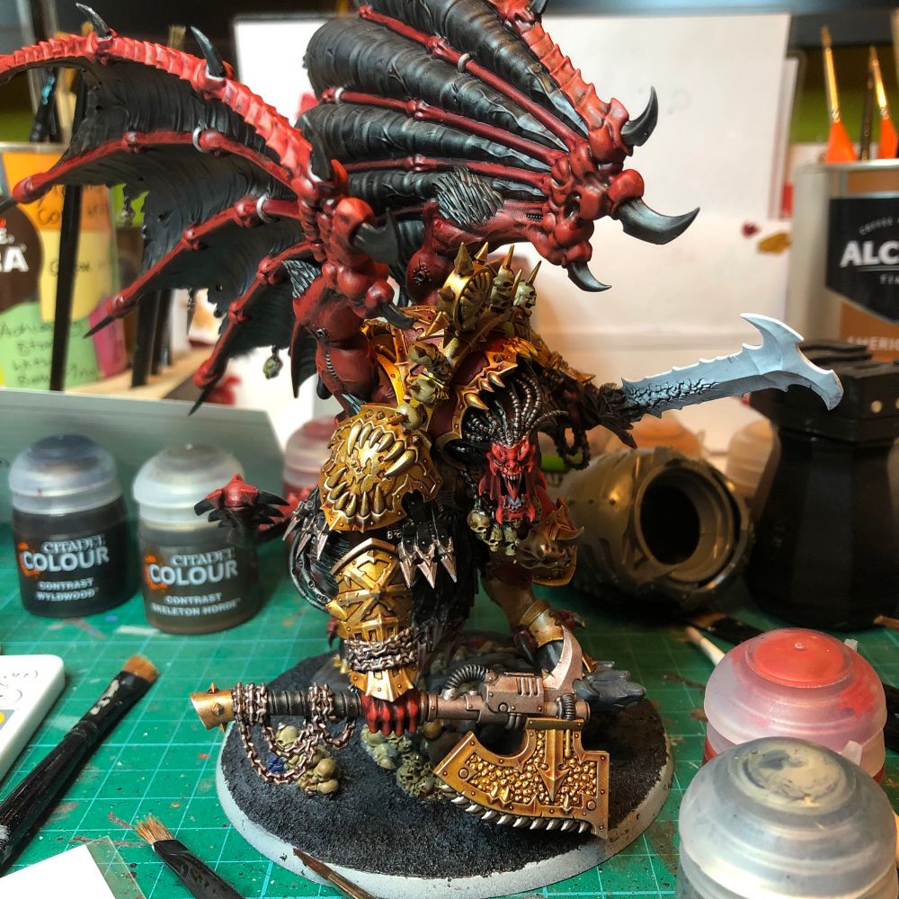 Angron now with skin highlights, more layering done on the base, and almost completed!