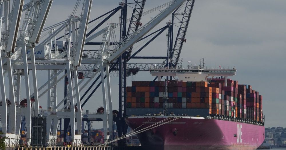 Major Longshoremen Strike Hits East Coast Ports